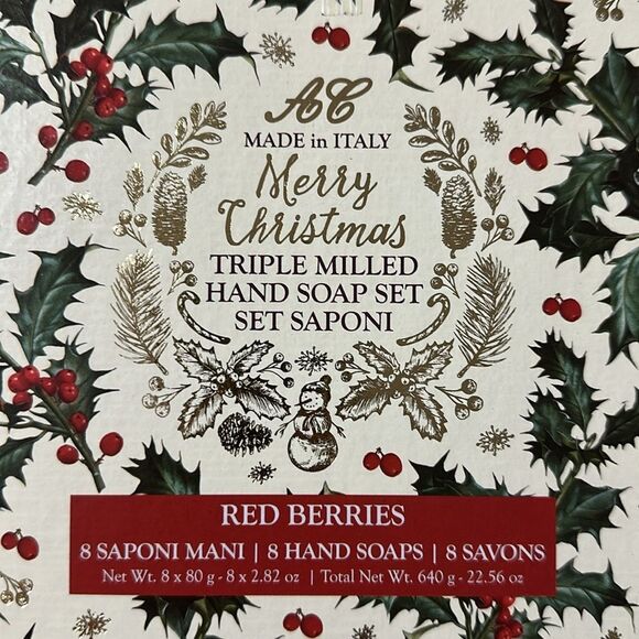 Saponerie Fissi Triple Milled Hand Soap Set of 8 Merry Christmas Red Berries - Picture 4 of 7